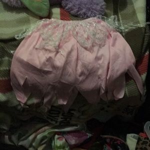 I am selling a children's skirt and it's a pink